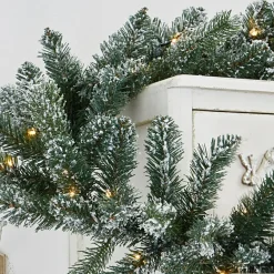 Beleuchtete Weihnachtsdeko^LOBERON LED-Girlande Monetry grün/weiß