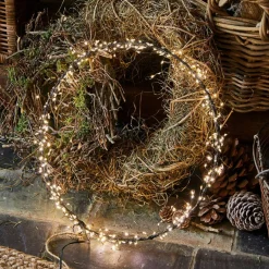 Lichtobjekte|Beleuchtete Weihnachtsdeko^LOBERON LED-Kranz Estavino