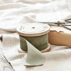 Geschenkverpackungen|Accessoires^LOBERON Samtband Phaedra olivgrün