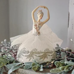 Dekoobjekte|Dekoration^LOBERON Spieluhr Malinka