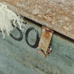 Truhen|Truhen^LOBERON Truhe Lorive