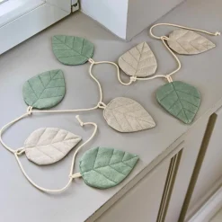 LOBERON Accessoires-Wimpelgirlande Glimmerleaf